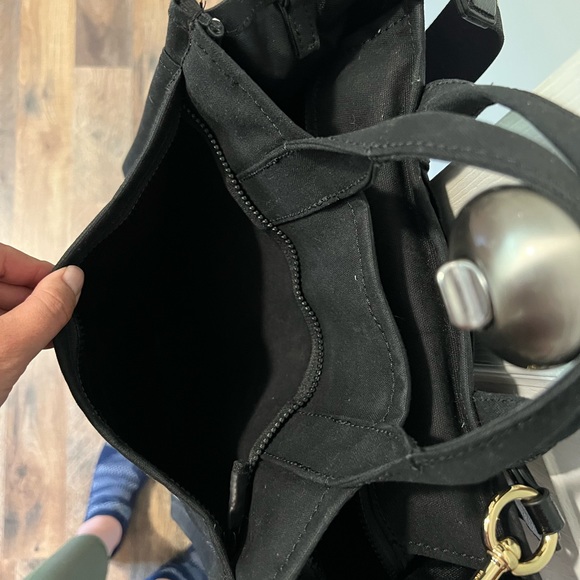 Marc Jacobs Functional Tote Bag with Logo Strap - Picture 10 of 11